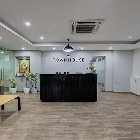 Hotel Unicontinental Mumbai Bagian luar foto
