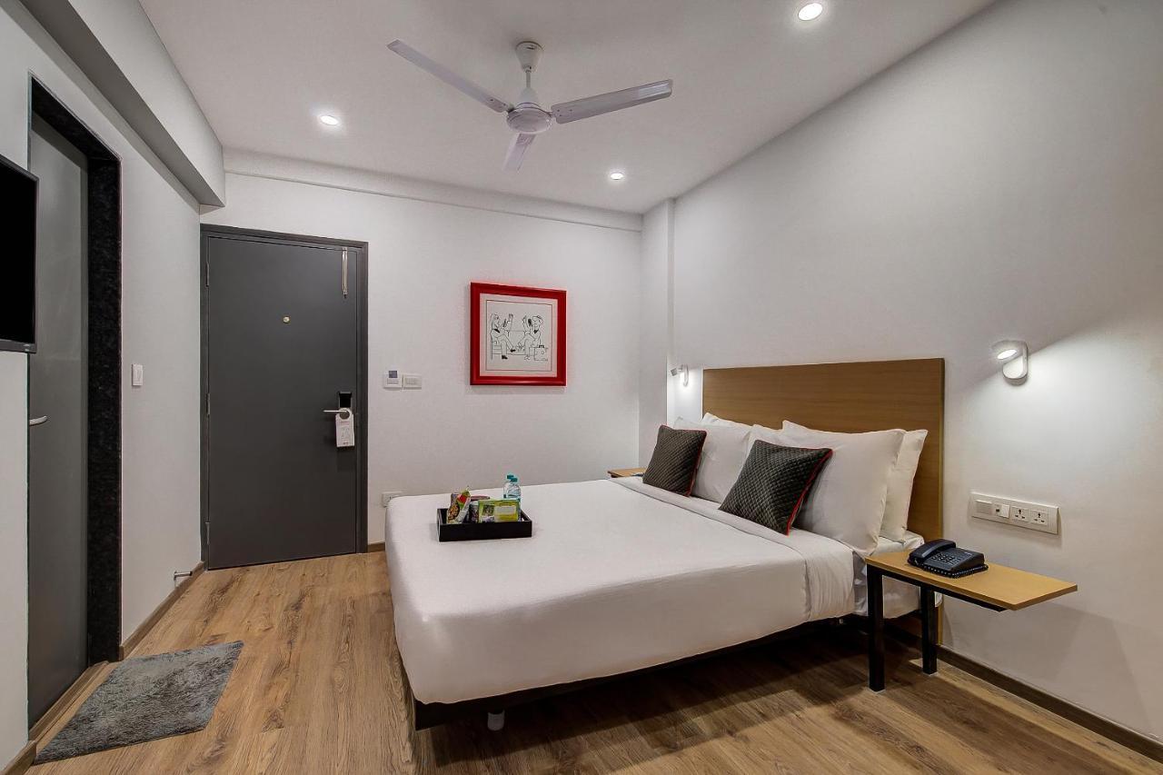 Hotel Unicontinental Mumbai Bagian luar foto