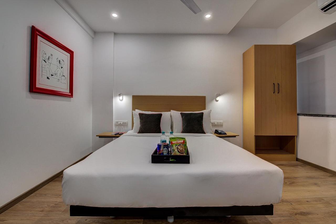 Hotel Unicontinental Mumbai Bagian luar foto