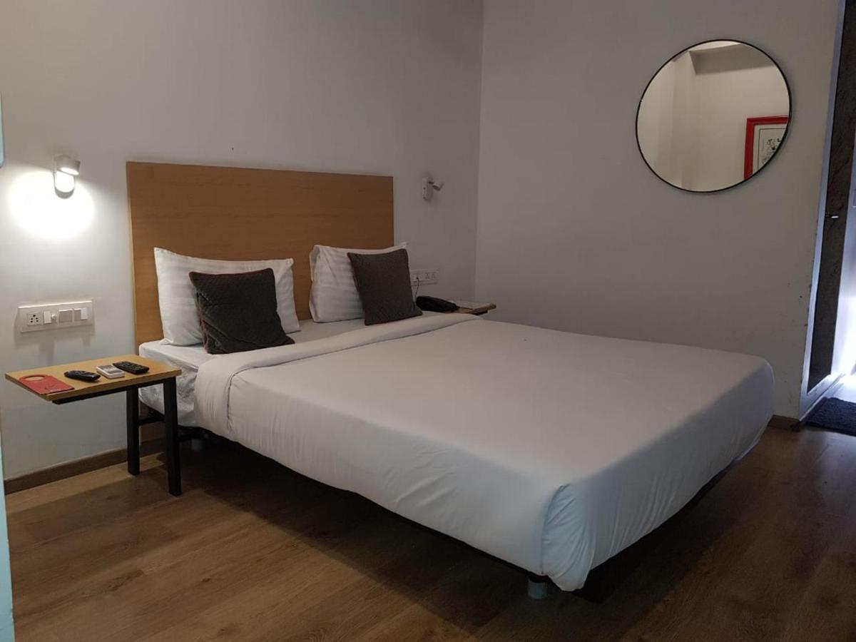 Hotel Unicontinental Mumbai Bagian luar foto